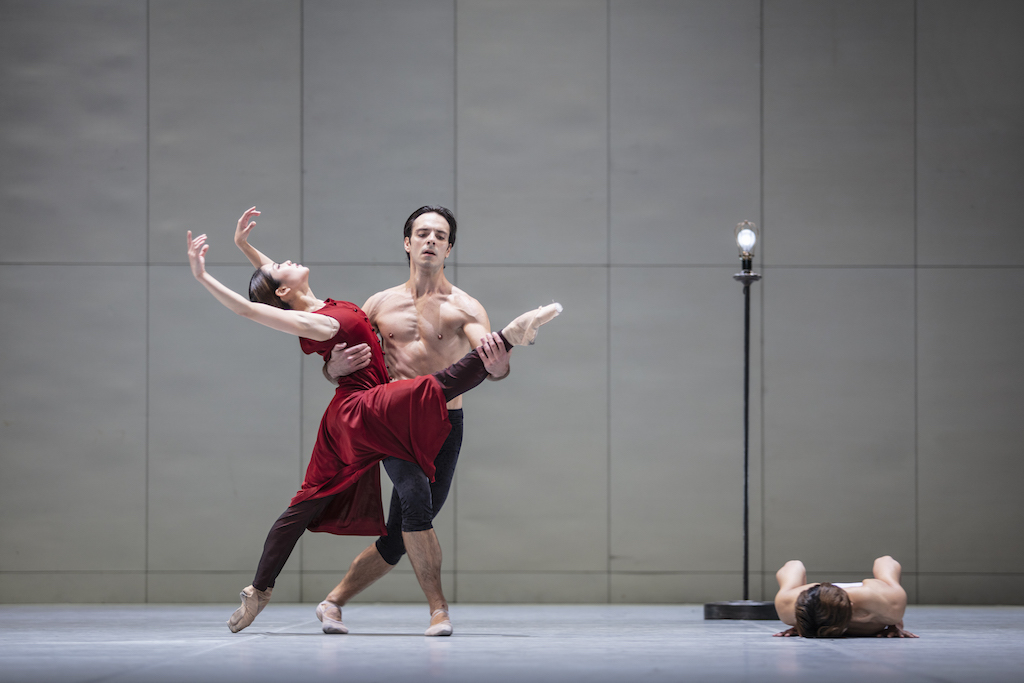 Hamburg Ballet porta la sua "Luce fantasma" in tournée