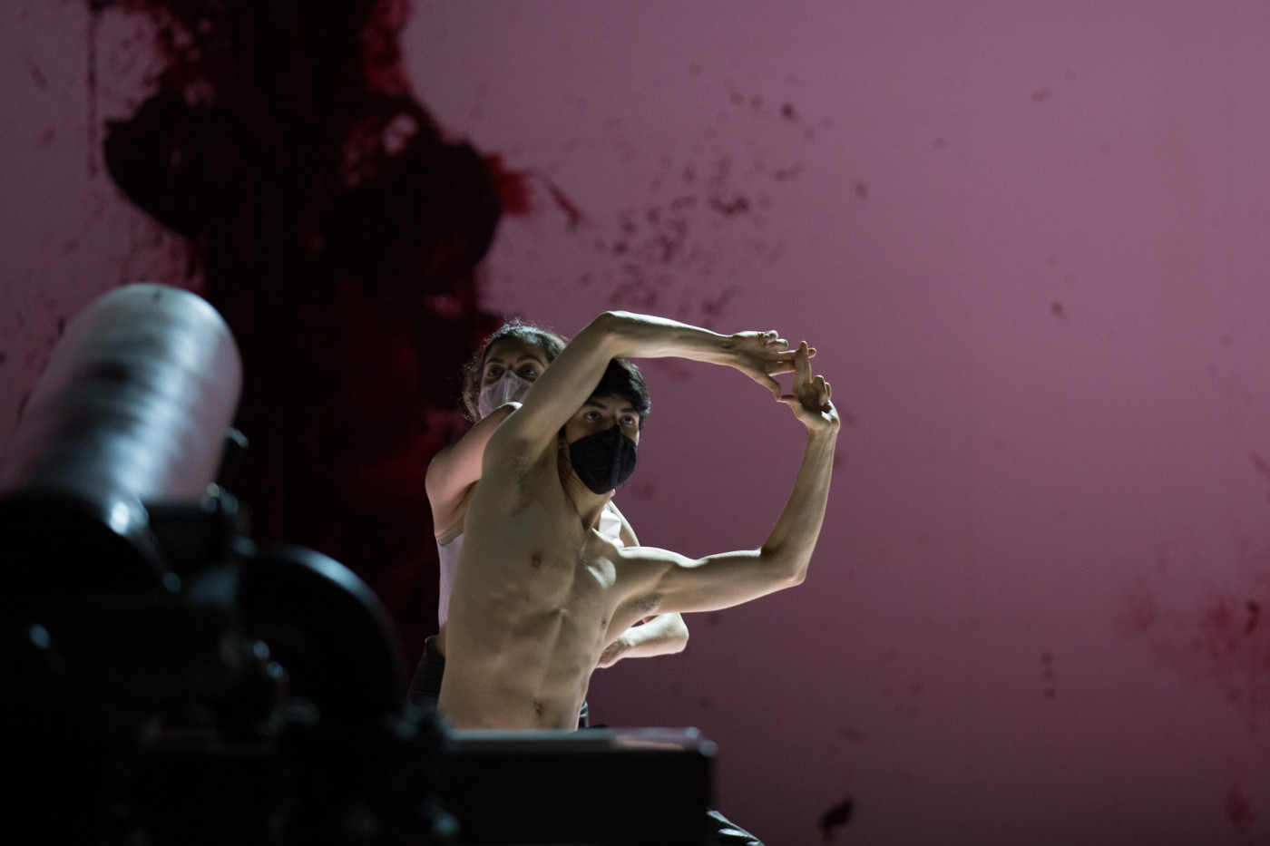 Il Tanztheater Wuppertal torna in scena con una creazione di Richard Siegal