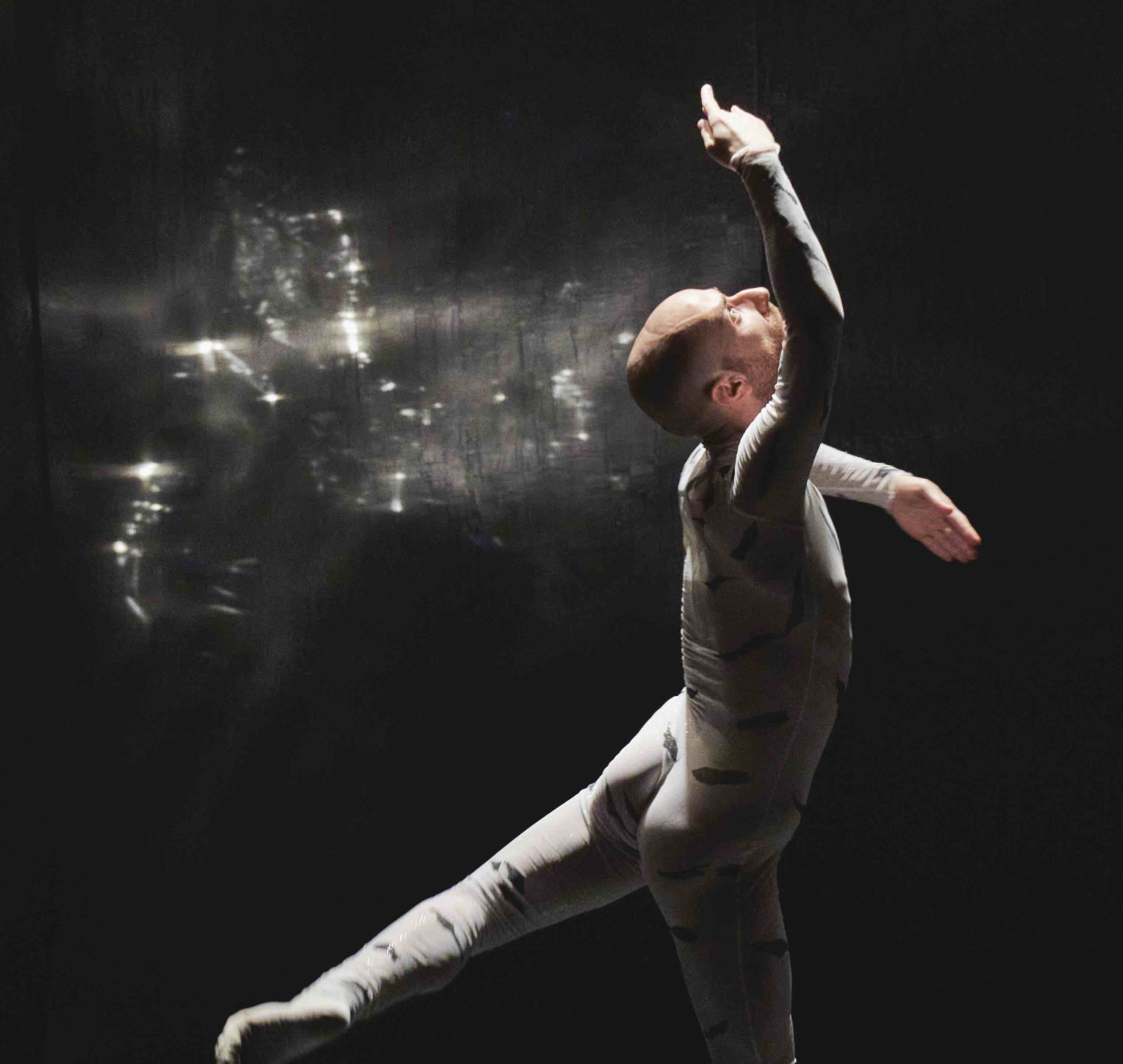 Coda artistica per Interplay e stretta di mano con Torinodanza