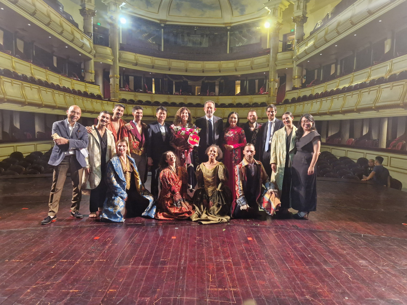 Artemis Danza all’Opera di Hanoi con “Il Barbiere di Siviglia”