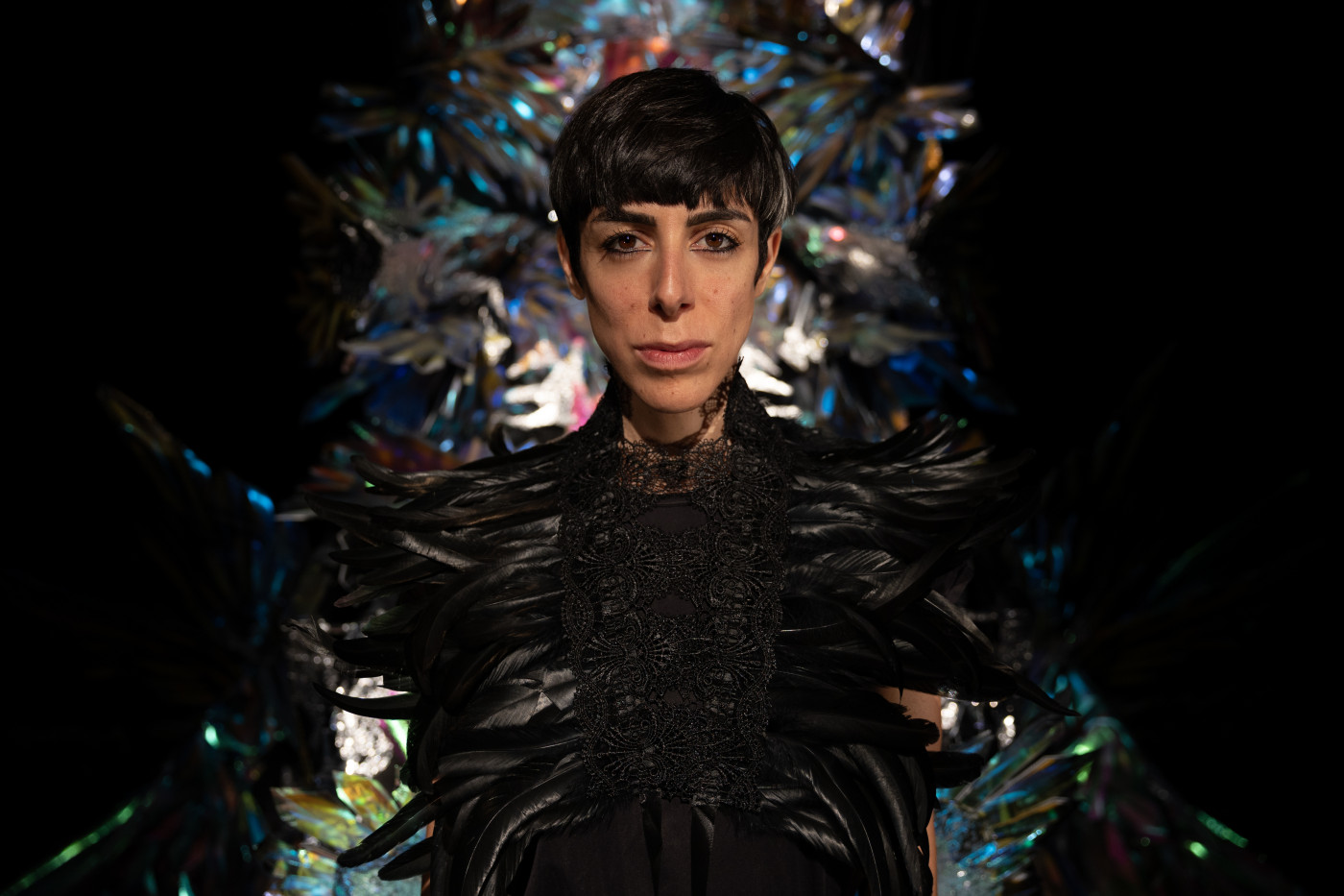 Viaggio metafisico nelle nostre fragilità: "Abracadabra"