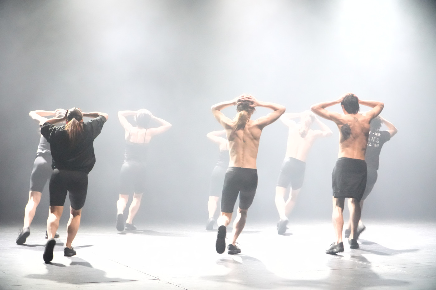 Dalla comunit&agrave; al rito: tre sguardi sulla danza contemporanea in Puglia